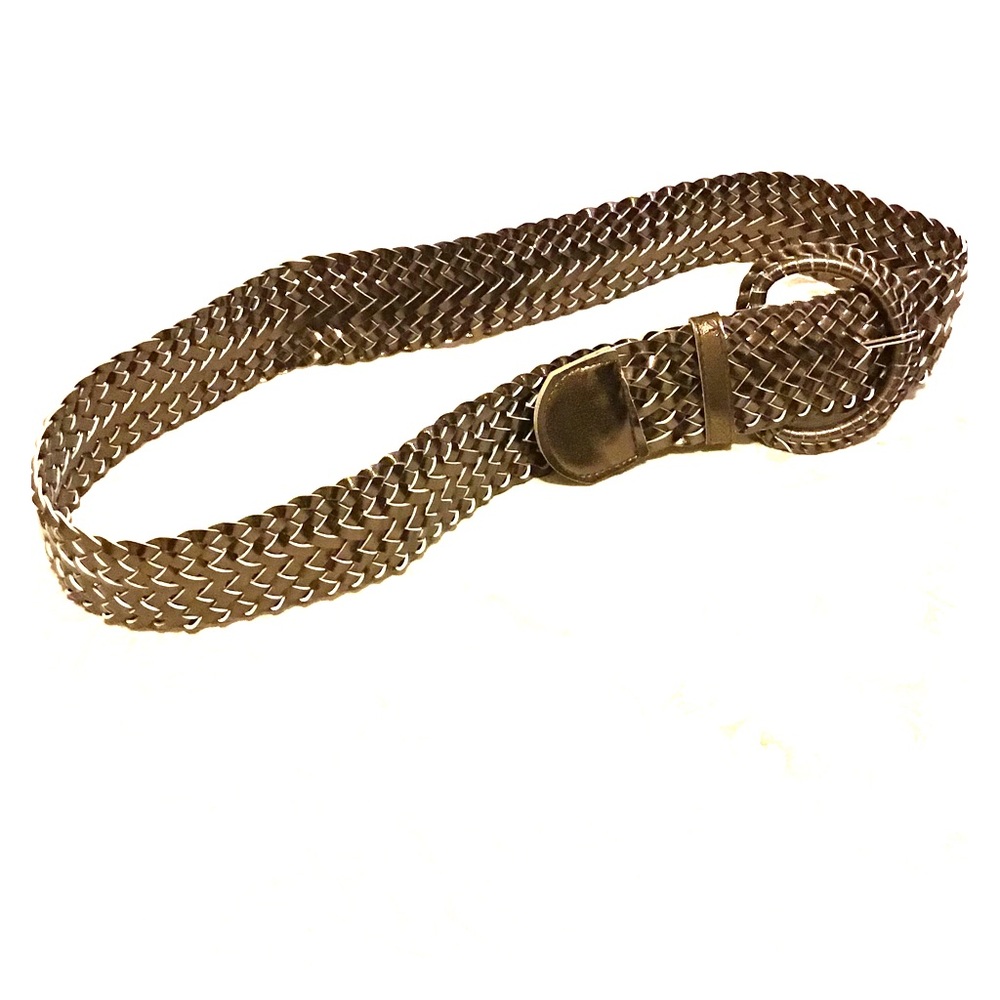 ❣️2/$15❣️ Gold braided belt, size M/L. EUC